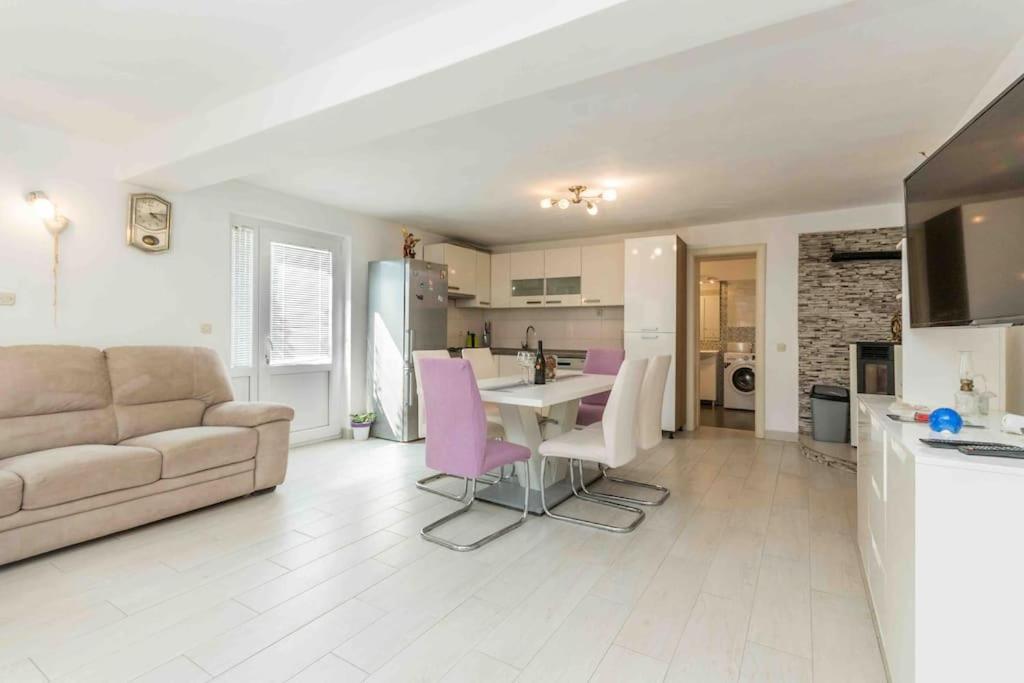 Agape Apartments Biograd Na Moru Bagian luar foto